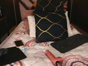 Katiehill  live sex cam