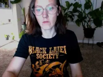 LizzieBlack  live sex cam