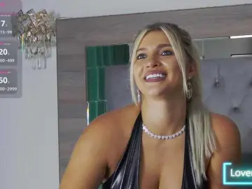Lorehottie  live sex cam