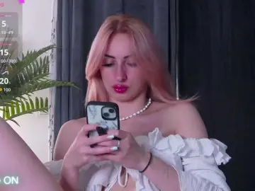 AuraPure  live sex cam