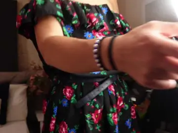 FeliciaKrige  live sex cam