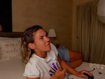FeliciaKrige  live sex cam