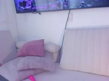 HannahDavis  live sex cam