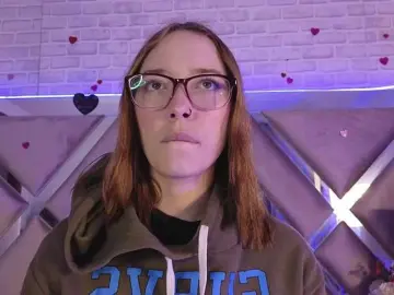 HarperWest  live sex cam