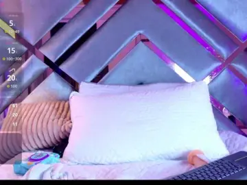 LalaVarela  live sex cam
