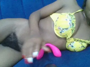 Minlavine  live sex cam