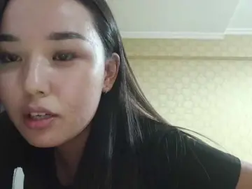 NathalieRinghand  live sex cam