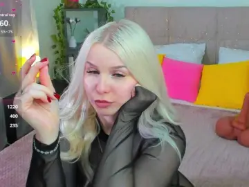 Tasty-booty  live sex cam