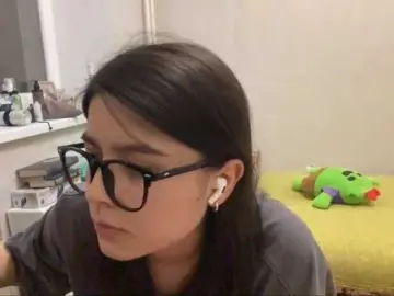 AltagraciaTrudics  live sex cam