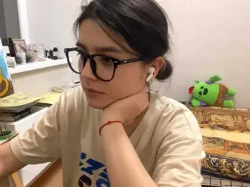 AltagraciaTrudics  live sex cam