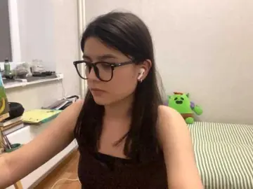 AltagraciaTrudics  live sex cam