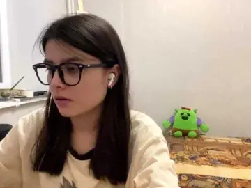 AltagraciaTrudics  live sex cam