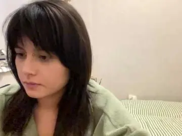 AltagraciaTrudics  live sex cam