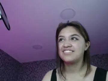 CrisstalPink  live sex cam