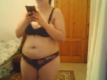 MariamKorbit  live sex cam
