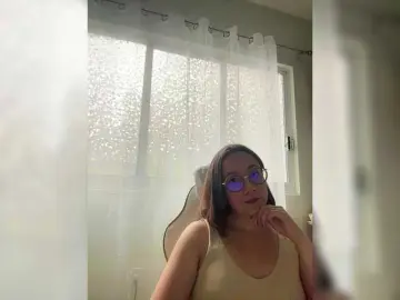 MishelleLpz  live sex cam