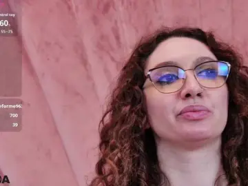 RosellineJoy  live sex cam