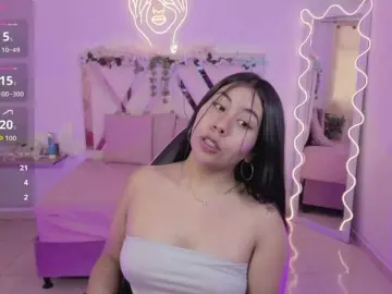 ZURY-TAY  live sex cam