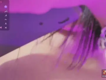 ZURY-TAY  live sex cam