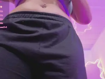 ZURY-TAY  live sex cam