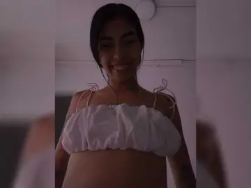 MaiaWatson  live sex cam