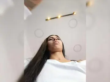 MaiaWatson  live sex cam