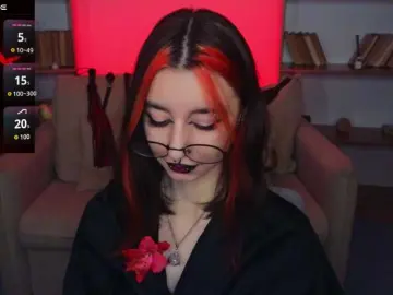 MistressMarcelline  live sex cam