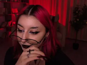 MistressMarcelline  live sex cam