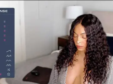 SparkleTittes  live sex cam