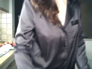 UllimOhi  live sex cam