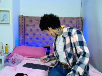 ZoeXOX  live sex cam