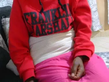 Kinkydolll  live sex cam