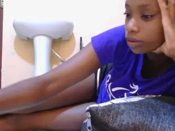 Kinkydolll  live sex cam