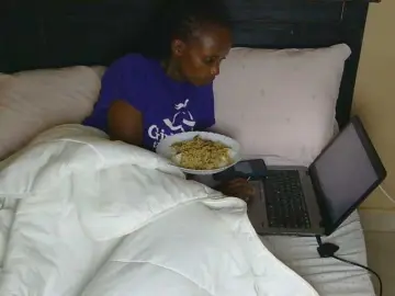 Kinkydolll  live sex cam