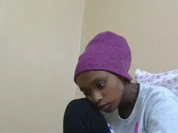 Kinkydolll  live sex cam