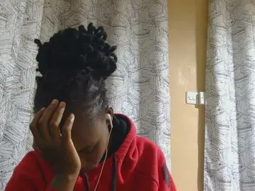 Kinkydolll  live sex cam
