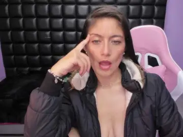 Sara-squirtt  live sex cam