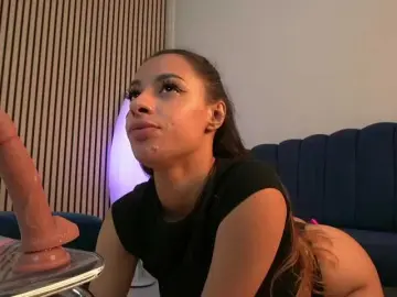 Sisi-von-dee  live sex cam