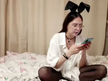 AngelCharm  live sex cam