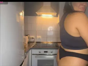 Eyesliketheocean  live sex cam
