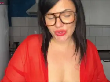 Eyesliketheocean  live sex cam