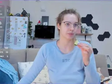 Girlalonehome  live sex cam