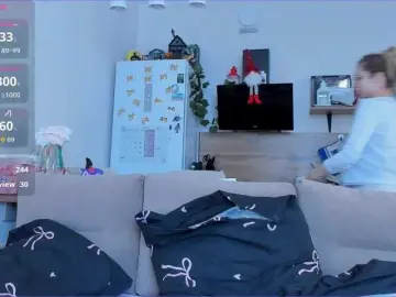 Girlalonehome  live sex cam