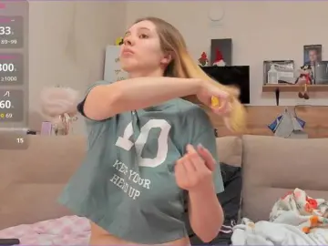 Girlalonehome  live sex cam