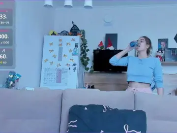 Girlalonehome  live sex cam