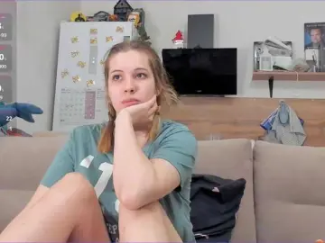 Girlalonehome  live sex cam