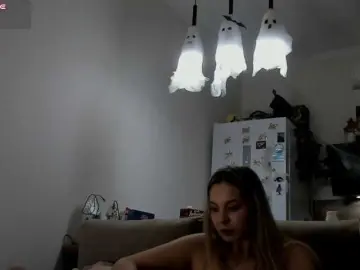Girlalonehome  live sex cam