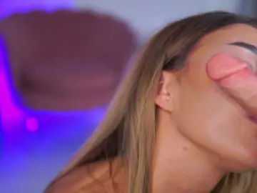GoldieMaren  live sex cam