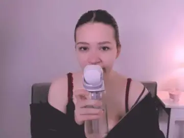 KatyTasty  live sex cam