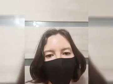 Lovelina  live sex cam